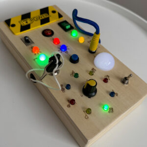 Medinė Montessori lavinamoji lenta - Elektriniai LED ZA5944 - Image 3