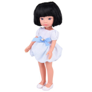 Miela lėlė mergaitė trumpais juodais plaukais balta suknele 33cm ZA5850 - Image 4