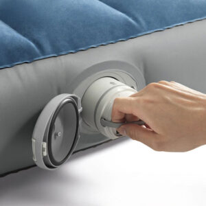 Dvigubas pripučiamas čiužinys 203x152x25 cm su integruota elektrine pompa INTEX 64189 - Image 3