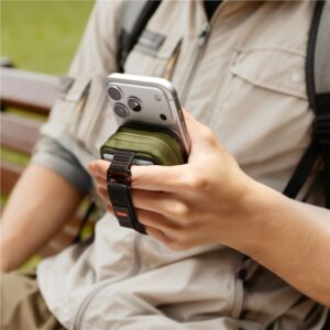 Spigen Portable Organizer Pouch TintapZip MagSafe, olive green - Image 7