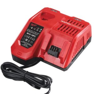 MILWAUKEE M12-18FC GREITOJO ĮKROVIMO ĮKROVIKLIS