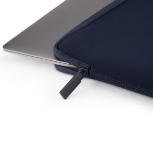 Pipetto Classic Fit Sleeve, dark blue - Apple MacBook Neo 13 (A18 Pro) - Image 11
