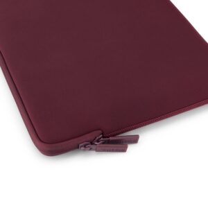 Pipetto Classic Fit Sleeve, burgundy - Apple MacBook Neo 13 (A18 Pro) - Image 5