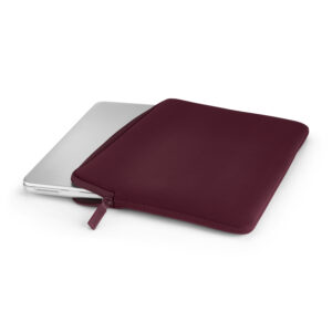 Pipetto Classic Fit Sleeve, burgundy - Apple MacBook Neo 13 (A18 Pro) - Image 6