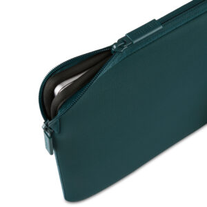 Pipetto Classic Fit Sleeve, dark teal - Apple MacBook Neo 13 (A18 Pro) - Image 10