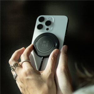 Native Union Snapstand Qi2 wireless charger, black - Image 6