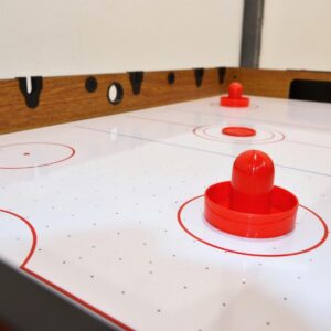 3-IN-1 ŽAIDIMŲ STALAS WOODEN STALO FUTBOLAS BILIARDAS ORO RITULYS 121x61x81CM 1056036 - Image 10