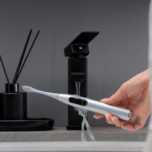 Oclean Elektrinis dantų šepetėlis X Pro Digital sidabro spalvos - Image 4
