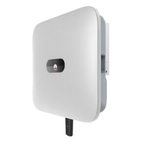 Huawei FusionSolar inverter // 3-phase, 2-MPPT High Current, built-in communication (RS485, WLAN via Smart Dongle), DC disconnector, 5kW/5.5kVA, AC and DC side surge arresters type II, battery charging interface, support for optimization