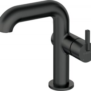Basin mixer with rectangular spout