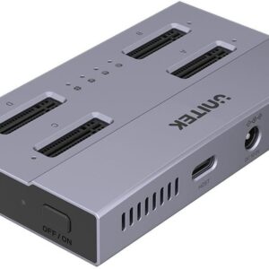 Docking station USB4 4-bay M.2 SSD