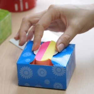 *Lipnūs lapeliai Stick´N 21430, Z-Notes, 76x76mm, 200 lapelių, su kartoniniu dėklu, gėlytės formos, geltonos ir rožinės spalvos - Image 4