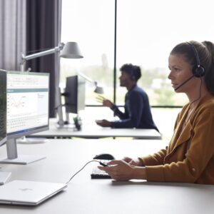HP Poly „Poly EncorePro 520“ binauralinės ausinės su „Quick Disconnect“ greitojo atjungimo funkcija - Image 1