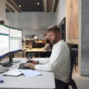 HP Series 3 Pro 27 inch FHD Monitor - 327ph - Image 2