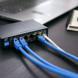 Extralink EX.14305 tinklo komutatorius Ne-valdomas L2 Gigabit Ethernet (10/100/1000) Maitinimas per Eternetą (PoE) Juoda - Image 2