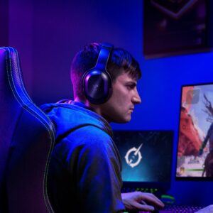 Razer Barracuda Pro Laisvų rankų įranga Vielinis ir Bevielis Su lankeliu Žaidimams C tipo USB Bluetooth Juoda - Image 1