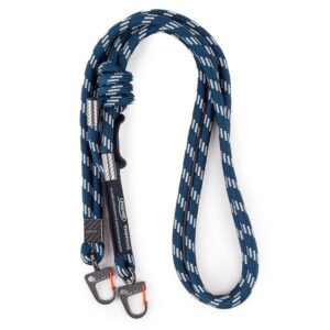Skinarma Dyno universal phone lanyard navy - Image 3