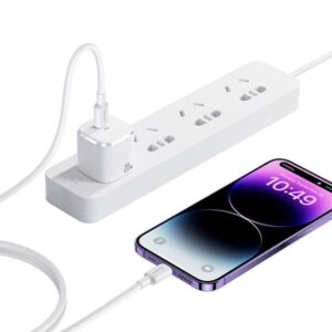 USAMS Charger 1xUSB-C PD20WPD3.0 Fast Charging US-CC183 + USB-C/Lightning cable US-SJ610 baltos spalvos - Image 7