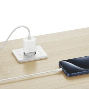 USAMS Laidinis įkroviklis 1xUSB-C T65 PD20W (only head) PD Fast Charging baltos spalvos CC226TC01 (US-CC226) - Image 2