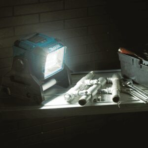 Akumuliatorinis LED prožektorius MAKITA DML811 - Image 6