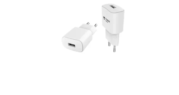pol_po_freenet-Basics-Travel-Charger-USB-12W-187448_1