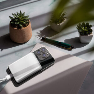 Wozinsky WRW349YWS 10000 mAh Magnetic Power Bank - baltos spalvos - Image 5
