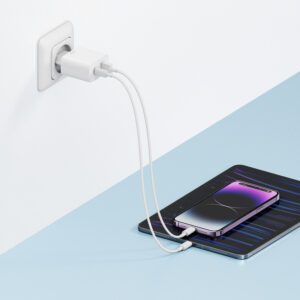 Cuktech A19 30W USB-A + USB-C Wall Charger - baltos spalvos - Image 3