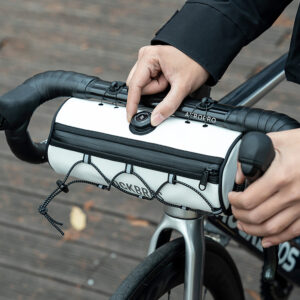 Rockbros TL002 ROAD TO SKY 1.5L Waterproof Handlebar Bike Bag - White - Image 4