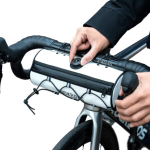 Rockbros TL002 ROAD TO SKY 1.5L Waterproof Handlebar Bike Bag - White - Image 6