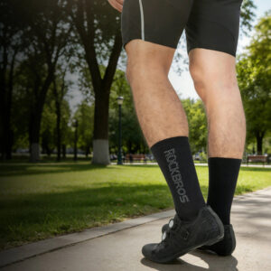 Rockbros 490067002 Reflective Cycling Socks S - Black - Image 3