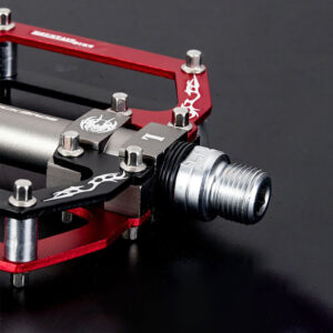 Rockbros 2010-12SBKR Aluminum Bicycle Pedals with Sealed Bearings - Black and Red - Image 5