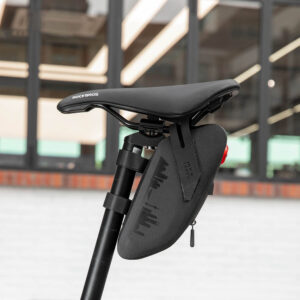 Rockbros AS-078-1 Bicycle Seat Bag with Smart Rear Light 0.8L - Black - Image 7
