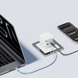 Cuktech AD653W 67W GaN 2x USB-C + USB-A Wall Charger with 70cm Retractable USB-C Cable - baltos spalvos - Image 5