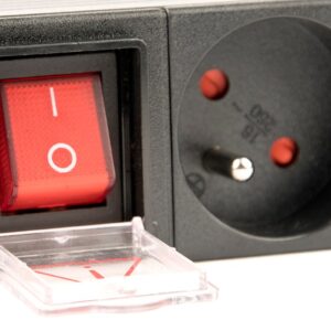 EnerGenie EG-PDU-014-F maitinimo skirstytuvas (8 FR lizdai, 1U, 16A, Schuko kištukas, 3m, juoda spalva) - Image 3