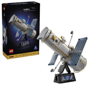 LEGO ICONS 11382 Hubble kosminis teleskopas