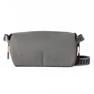 Skinarma Crossbody Bag Fardel olive - Image 2