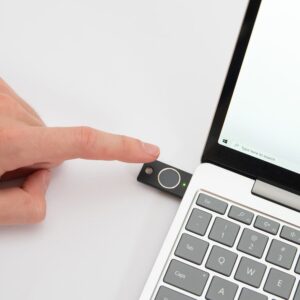 Yubico YubiKey Bio FIDO Edition - Image 2