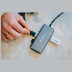 Adapter Hub Verbatim USB-C/HDMI/3xUSB-A 3.2/RJ45 aluminum 32157 - Image 8