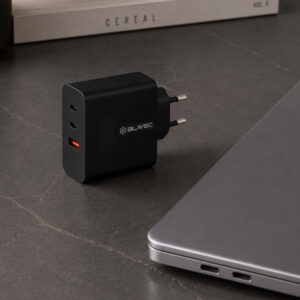 Blavec laidinis įkroviklis BC-11 GaN - USB + 2xTyp C - QC PD 65W 3A (TCBC11G-U2CB653A) juodos spalvos - Image 5