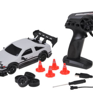 Nuotoliniu būdu valdomas 4x4 sportinis automobilis su drifto funkcija 1:24 RC0795 - Image 3