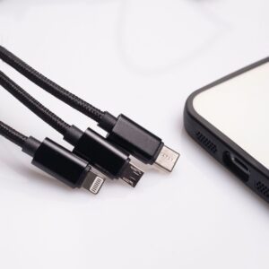 Maxlife 3in1 laidas USB - Lightning + USB-C + microUSB 1,0 m 2,1A juodas nailoninis - Image 4