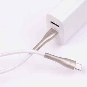Forever Sleek laidas USB-C – Lightning 1,0 m 27W baltas - Image 10