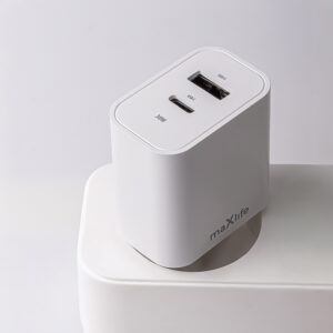 Maxlife MXTC-06-30AC PD QC įkroviklis 1x USB-C 1x USB 30W baltas + USB-C - USB-C laidas 60W - Image 7