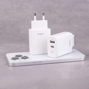 Maxlife MXTC-10-20AC PD QC įkroviklis 1x USB-C 1x USB 20W baltas - Image 10