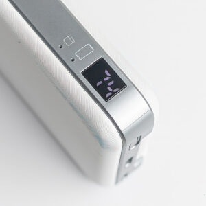 Forever belaidė išorinė baterija MATB-300 10000 mAh magnetinė 3in1 balta - Image 11