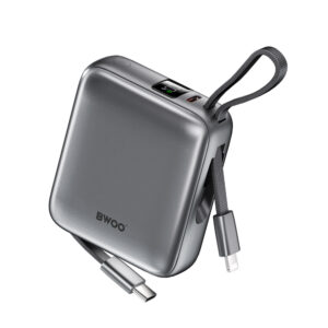 BWOO išorinė baterija P74 22.5W 10000 mAh su 2 integruotais laidais 1 x USB-C 1 x Lightning juoda