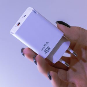 Maxlife MXTC-09-45AC GaN PD QC įkroviklis 1x USB-C 1x USB 45W baltas - Image 3