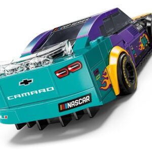 LEGO SPEED CHAMPIONS 76935 NASCAR Next Gen Chevrolet Camaro ZL1 - Image 3