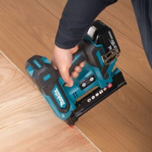 Akumuliatorinis siaurų kabių kabiakalis MAKITA DST630ZJ - Image 6