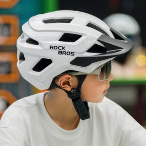 Rockbros LK-67 vaikiškas dviračio šalmas su nuimamu skydeliu 54–58 cm – baltas - Image 3